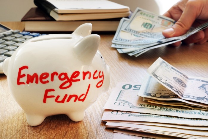 Emergency fund saving money personal investment opportunities why funds emergencies need start savings build save financial much planning benefits unexpected